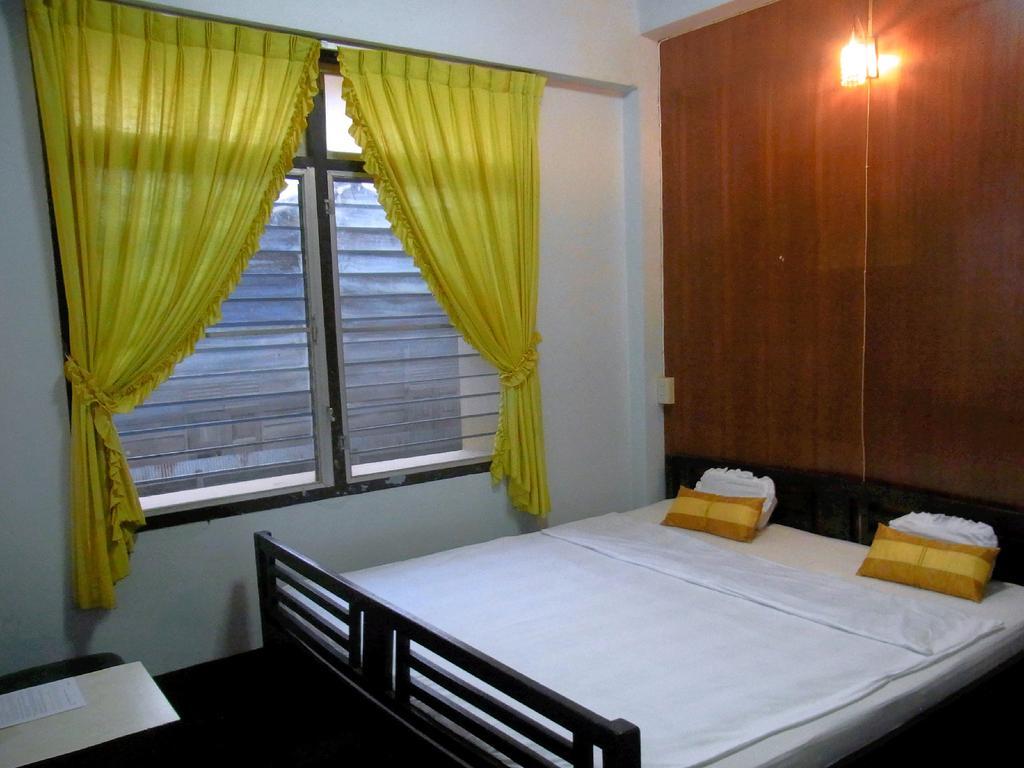 28 Rachabutr Hostel Ubon Ratchathani Quarto foto